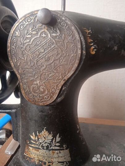 Швейная машина Singer