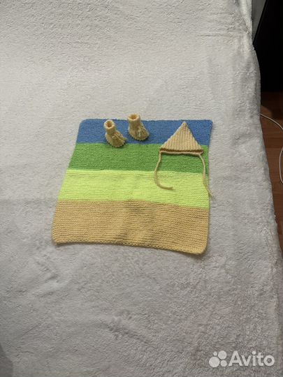 Пинетки,чепчик, одеяло