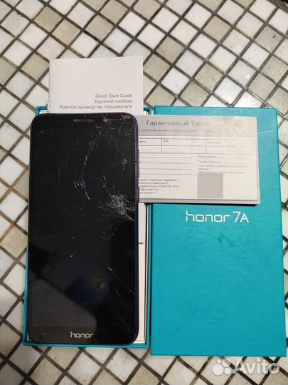 Коробки от телефонов