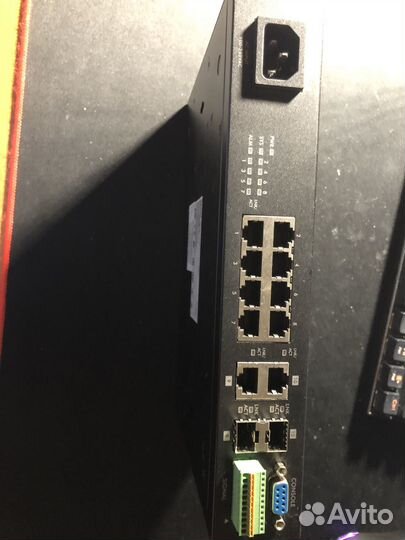 Коммутатор zyxel MES3500-10