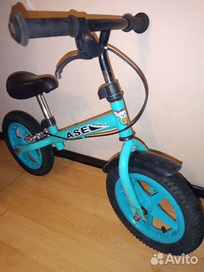 Велосипед (Беговел) детский