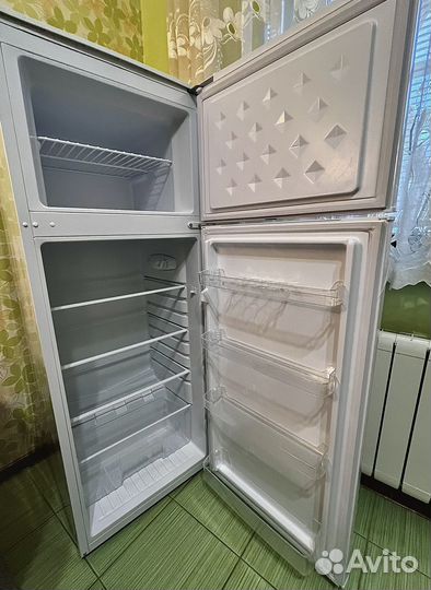 Холодильник Kraft KF-DF305W