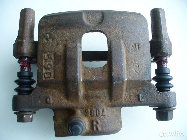 Суппорт задний правый Lancer 9 (новый ремкомплект)