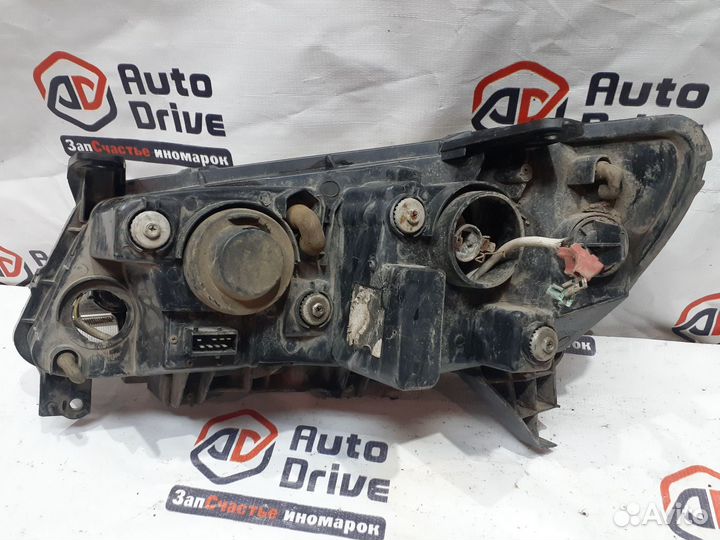 Geely Emgrand EC7 фара правая