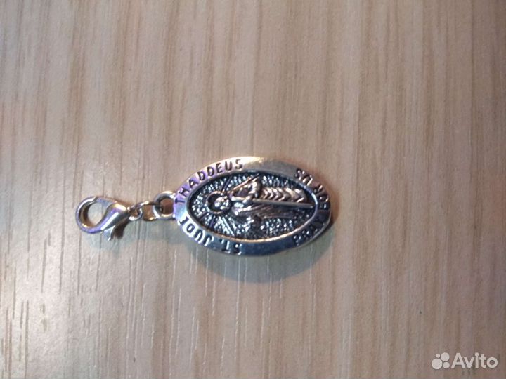 Кулон, ожерелье