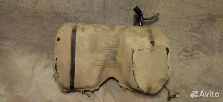 Бензобак Subaru