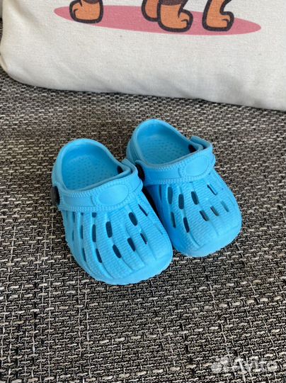 Плавки, шапочка splash about и сланцы