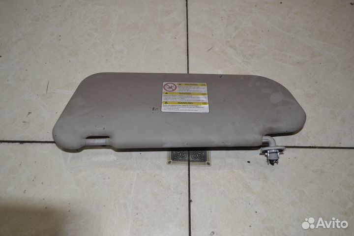 Козырек солнцезащитный правый Mazda 3 BK