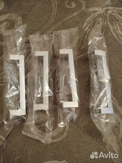 Мебельные ручки пластик