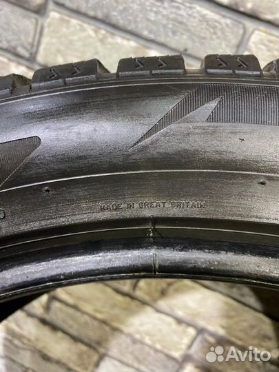 Pirelli Ice Zero 245/45 R20