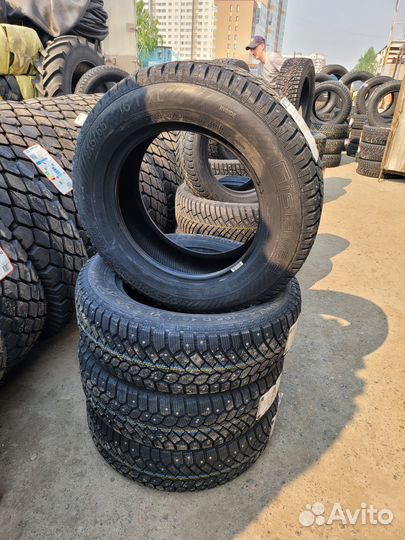 Gislaved Nord Frost 200 HD 215/65 R16 102T