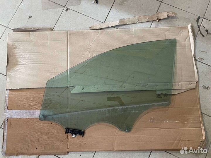 Стекло переднее левое Kia Sportage 4 2016-2022