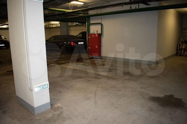 Машиноместо, 15 м²