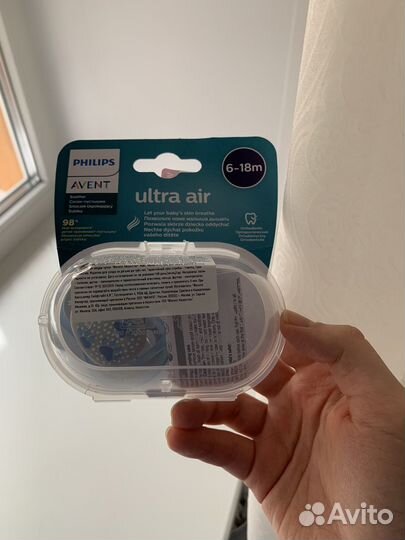 Пустышка avent 6 18 новая с контейнером