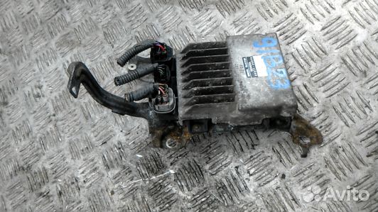 Блок управления toyota auris E150 (91B23NC01)
