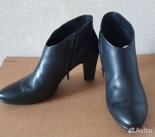 Ботильоны ecco 40