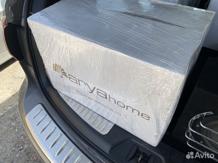 Коробка женских вещей