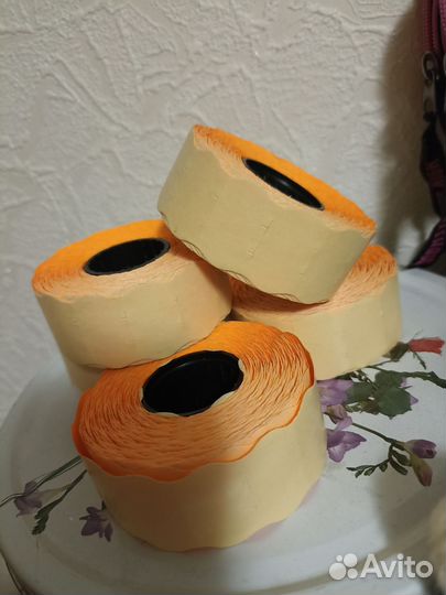 Ценники липкие в перемотке