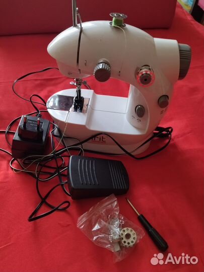 Швейная машинка мини