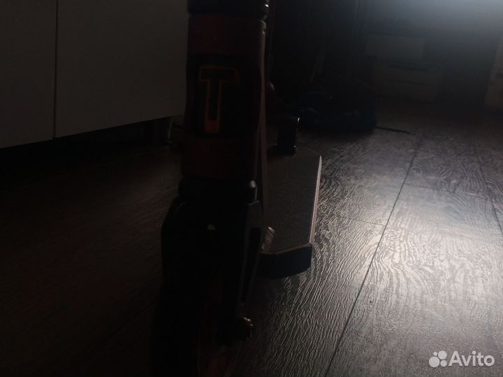 Трюковой самокат стрит