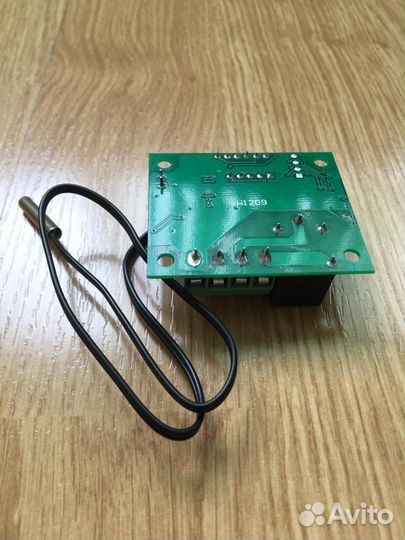 Терморегулятор W1209