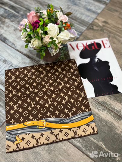 Шелковый платок шаль Louis Vuitton оттенок шоколад