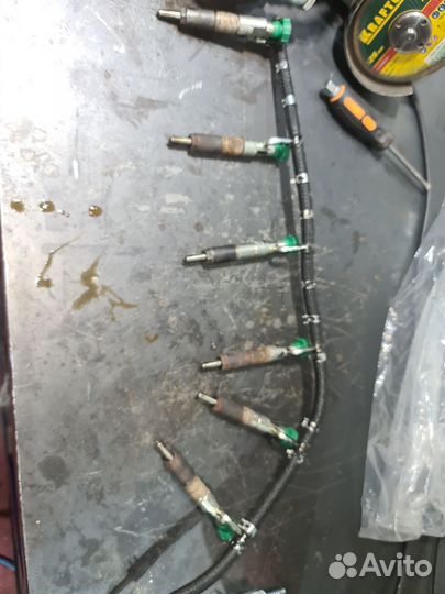 Запчасти на мотор mitsubishi S6S-DT. Hyundai r180