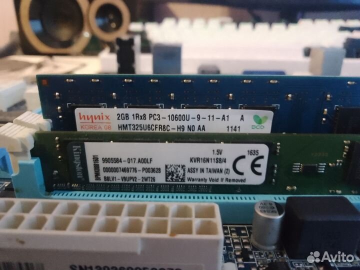 Материнская плата с процессором и памятью 1155