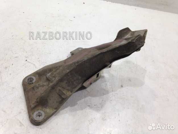 Кронштейн двигателя бмв