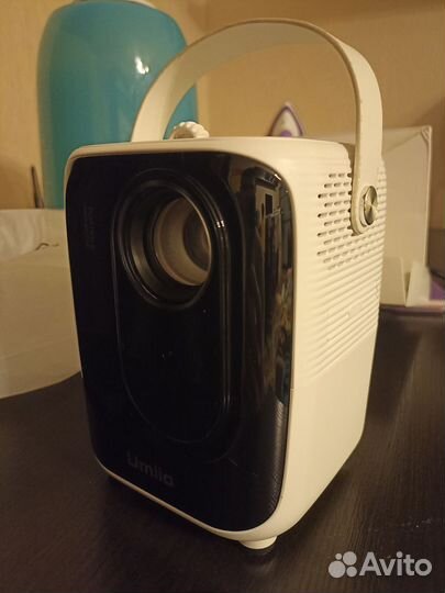 Проектор umiio a007