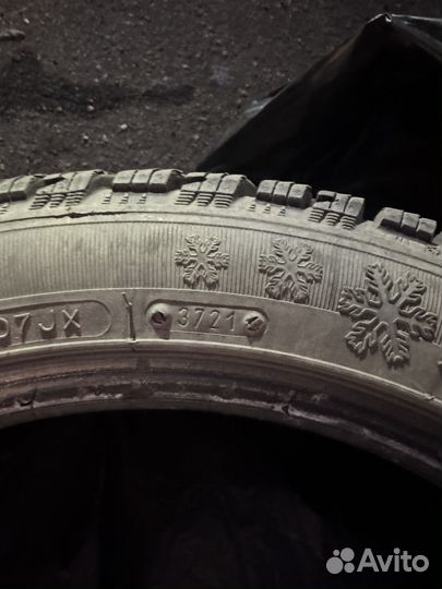 Tigar Winter 215/45 R17