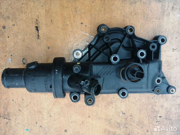 Корпус термостата Рено Меган 2 / Сценик 2 1,6 бенз