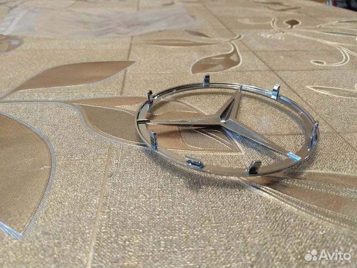 Эмблема мерседес