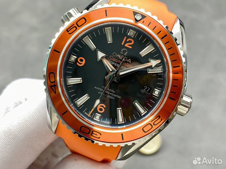 Часы Omega Seamaster Planet Ocean 600M