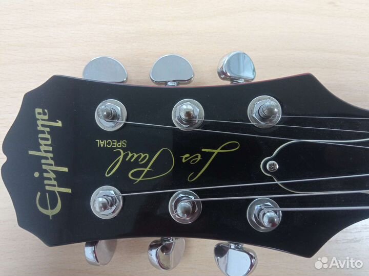 Электрогитара epiphone les paul
