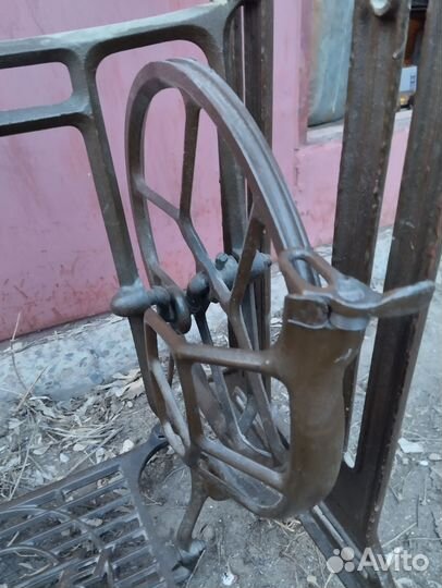 Станина швейной машины Батерфляй