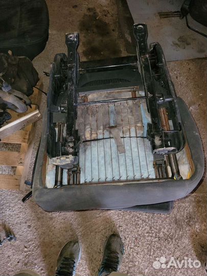 Сиденья складывающиеся на авто