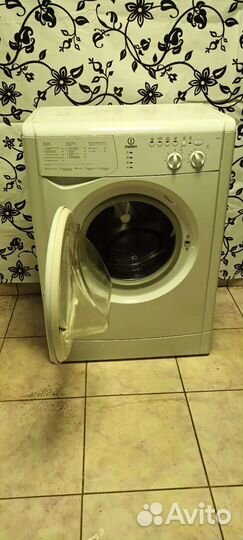 Стиральная машина indesit