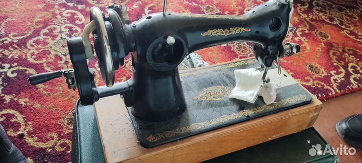 Швейная машинка