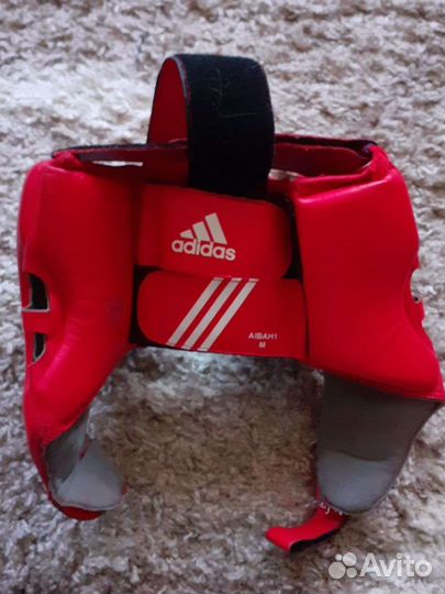 Боксерский шлем adidas