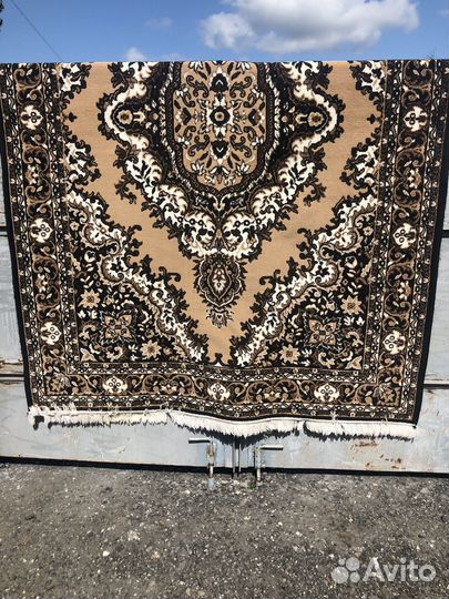 Ковры и поласы бу