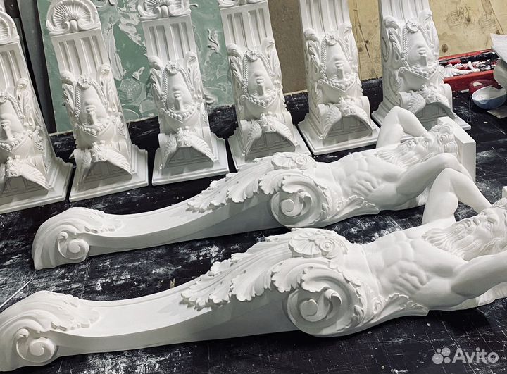 Декор из гипса - атланты кронштейны