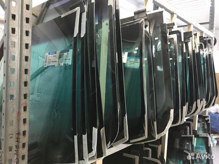 Лобовое стекло Chevrolet Niva 2123