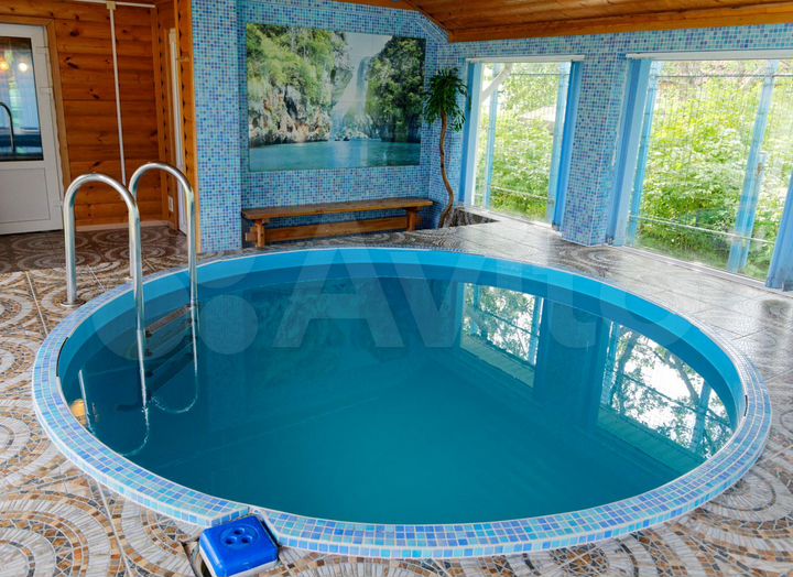 Коттедж 172 м² на участке 12 сот.