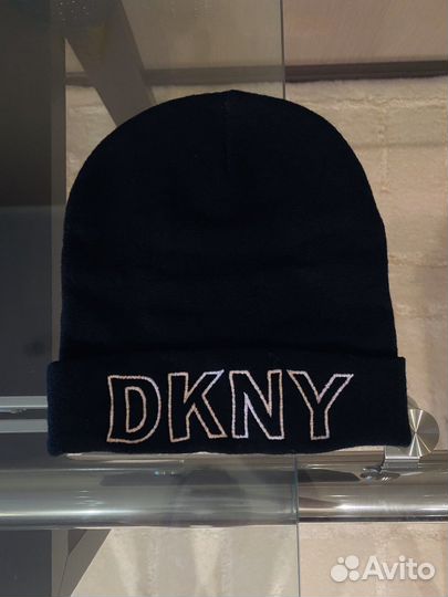 Шапка dkny