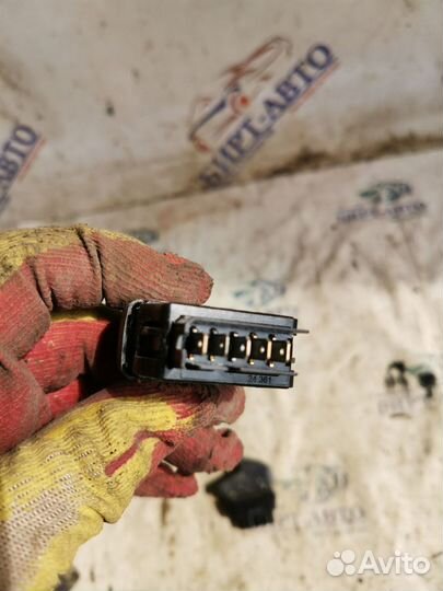 Кнопка стеклоподъемника ваз (LADA) Largus Cross I (2013—2021)