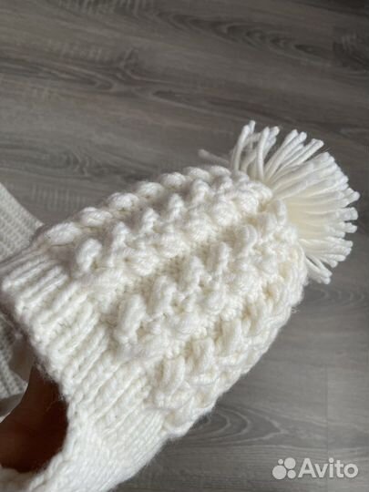 Вязанный набор шапка 44-46, шарф, варежки на годик