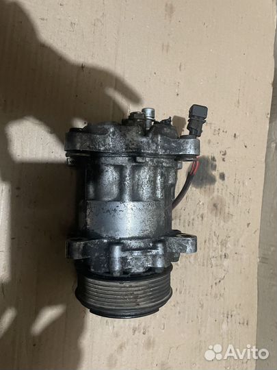 Компрессор кондиционера поло 1997г