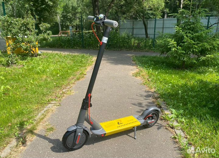 Электросамокат m365 pro