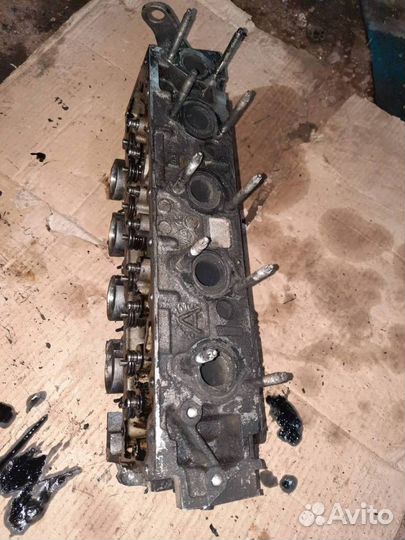 Головка блока цилиндров Peugeot 307 2003